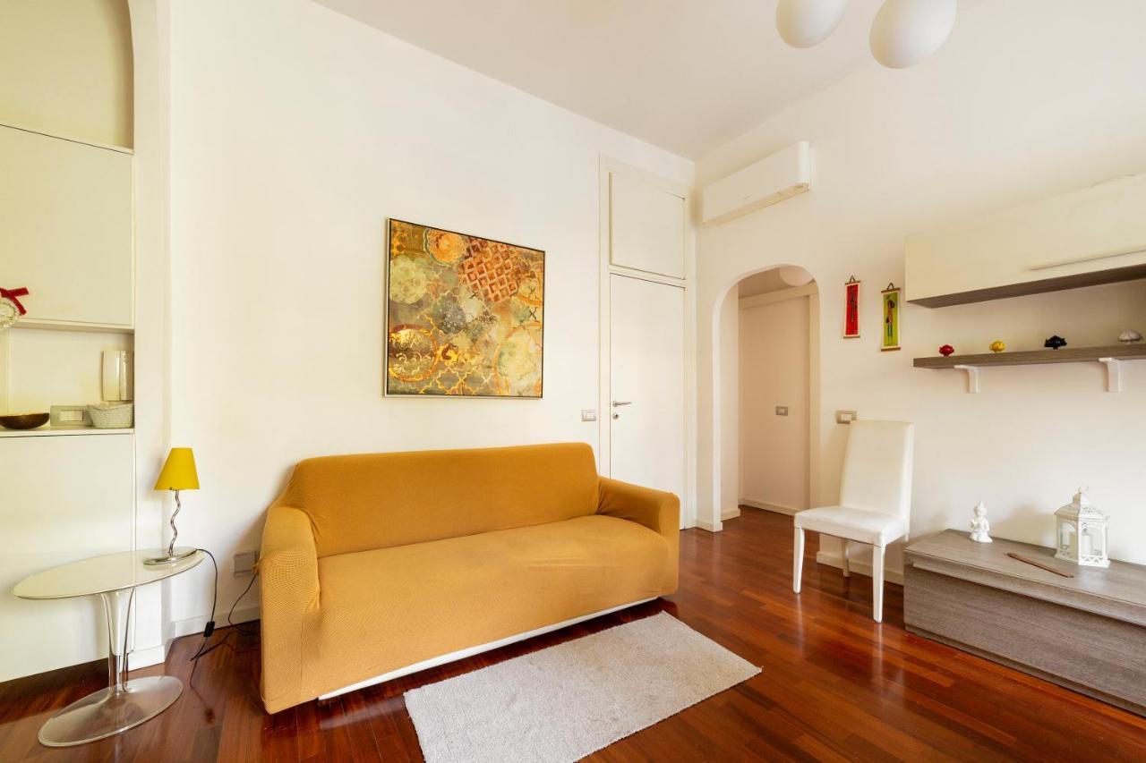 Milano Calvairate Balcony Apt Exterior foto
