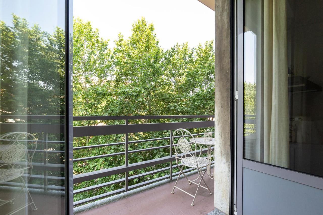 Milano Calvairate Balcony Apt Exterior foto